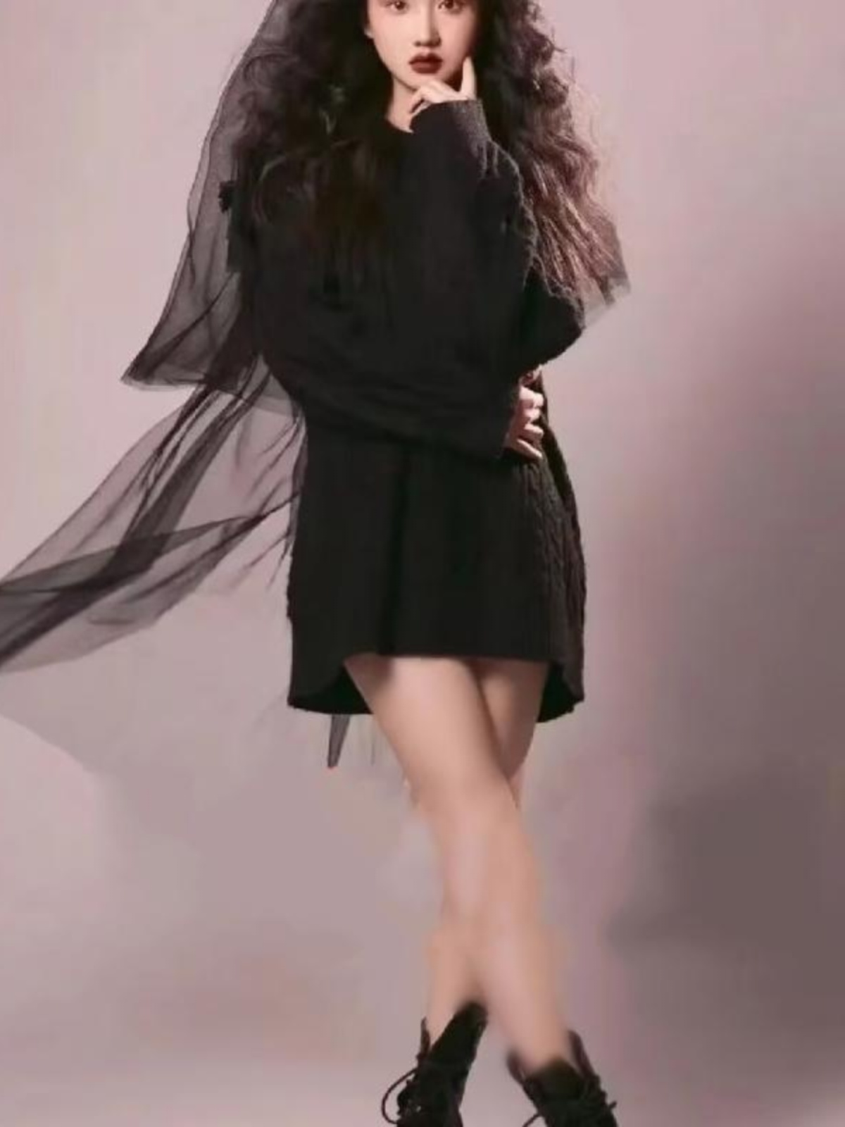 New Fashion Black Sweater Phot - đánh giá và giá Winter Clothing Photo